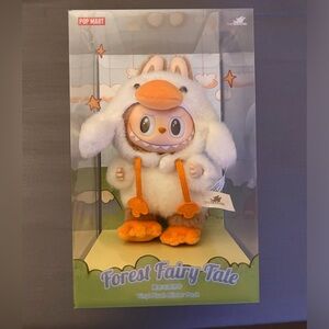 Set of 3 labubus. New in box. Including a china exclusive